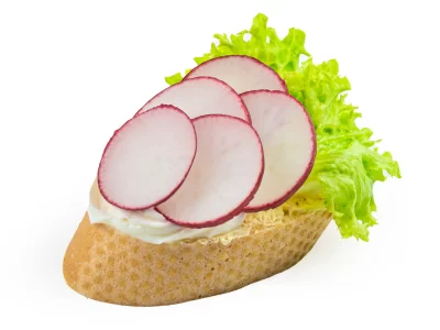 Bezlepkový mini chlebíček veggie s ředkvičkou