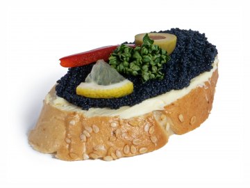 Mini chlebíček s černým kaviárem